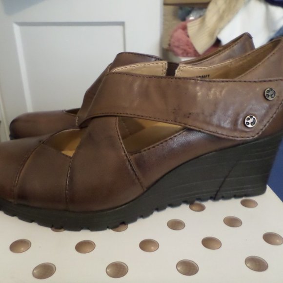 Earth Spindrift Cinnamon Distressed Leather Wedge Shoes NIB Sz 8.5 - Picture 5 of 9